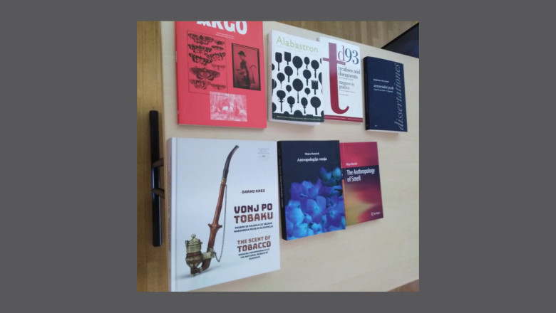 Razstava publikacij projekta Vonj in nesnovna kulturna dediščina (foto: Mojca Ramšak)